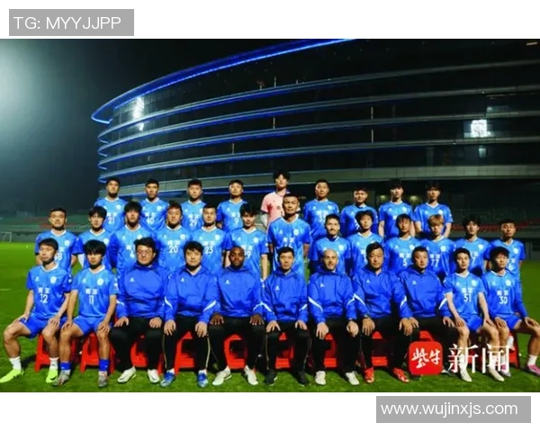 南京足球队的团队协作揭秘：如何在赛场上实现完美配合与默契合作