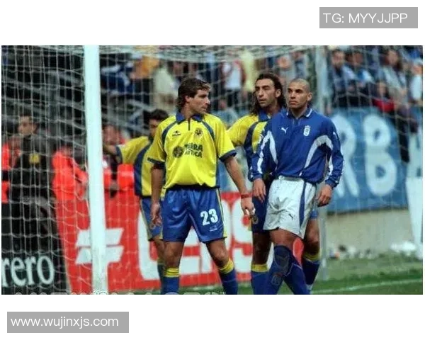 大马丁足球明星画展现球场传奇与艺术交融的精彩瞬间 大马丁足球明星画展现球场传奇与艺术交融的精彩瞬间