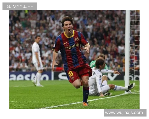 意大利足球明星盘点：从传奇到新星的辉煌历程与成就解析