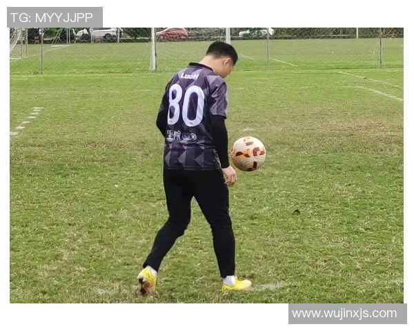 足球明星受伤后瘸腿瞬间高清图片展示与背后故事揭秘 足球明星受伤后瘸腿瞬间高清图片展示与背后故事揭秘