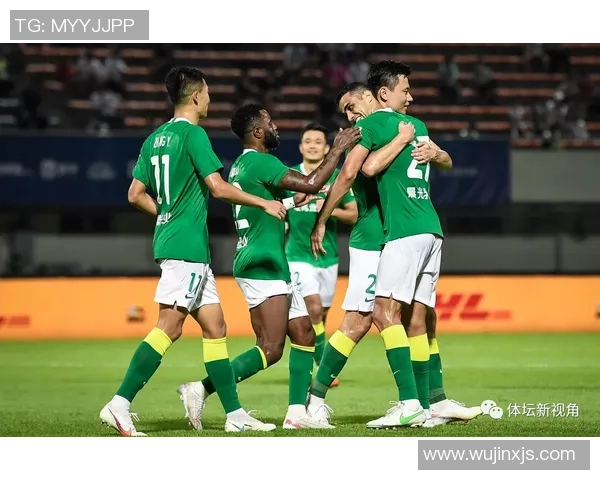 武汉羽毛球队在大师赛积分榜上以63分稳居第一名展现强劲实力